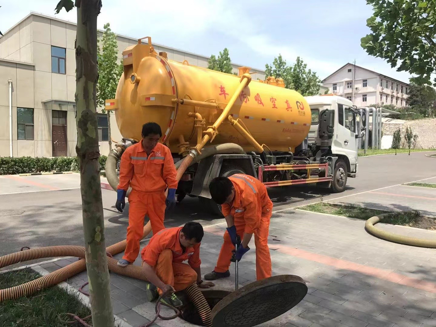 庄河化粪池清理与5-8吨吸粪车施工效率分析